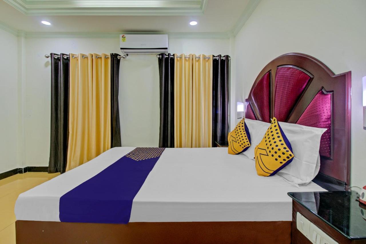 สปอต ออน 73862 ชายา ทัวริสต์โฮม Hotel วาร์คาลา ภายนอก รูปภาพ