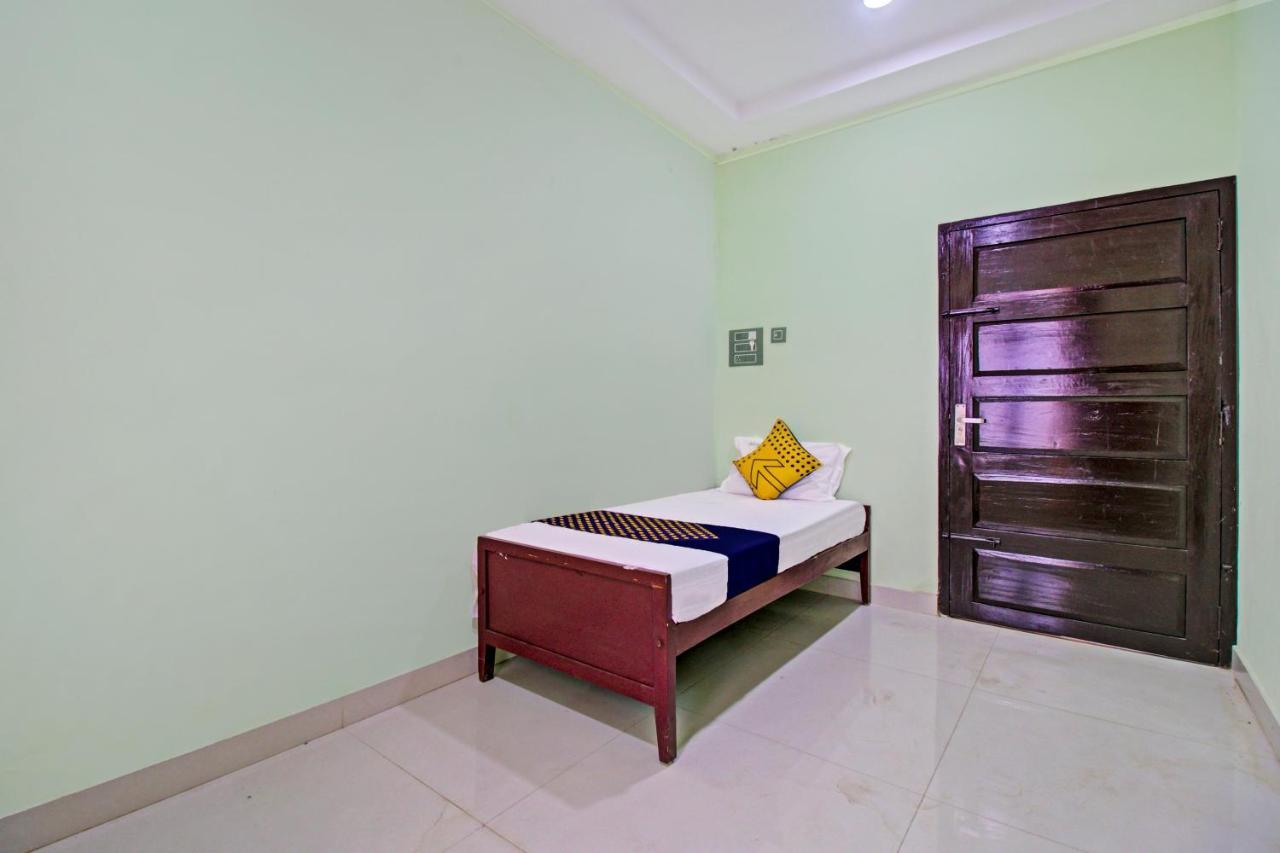 สปอต ออน 73862 ชายา ทัวริสต์โฮม Hotel วาร์คาลา ภายนอก รูปภาพ